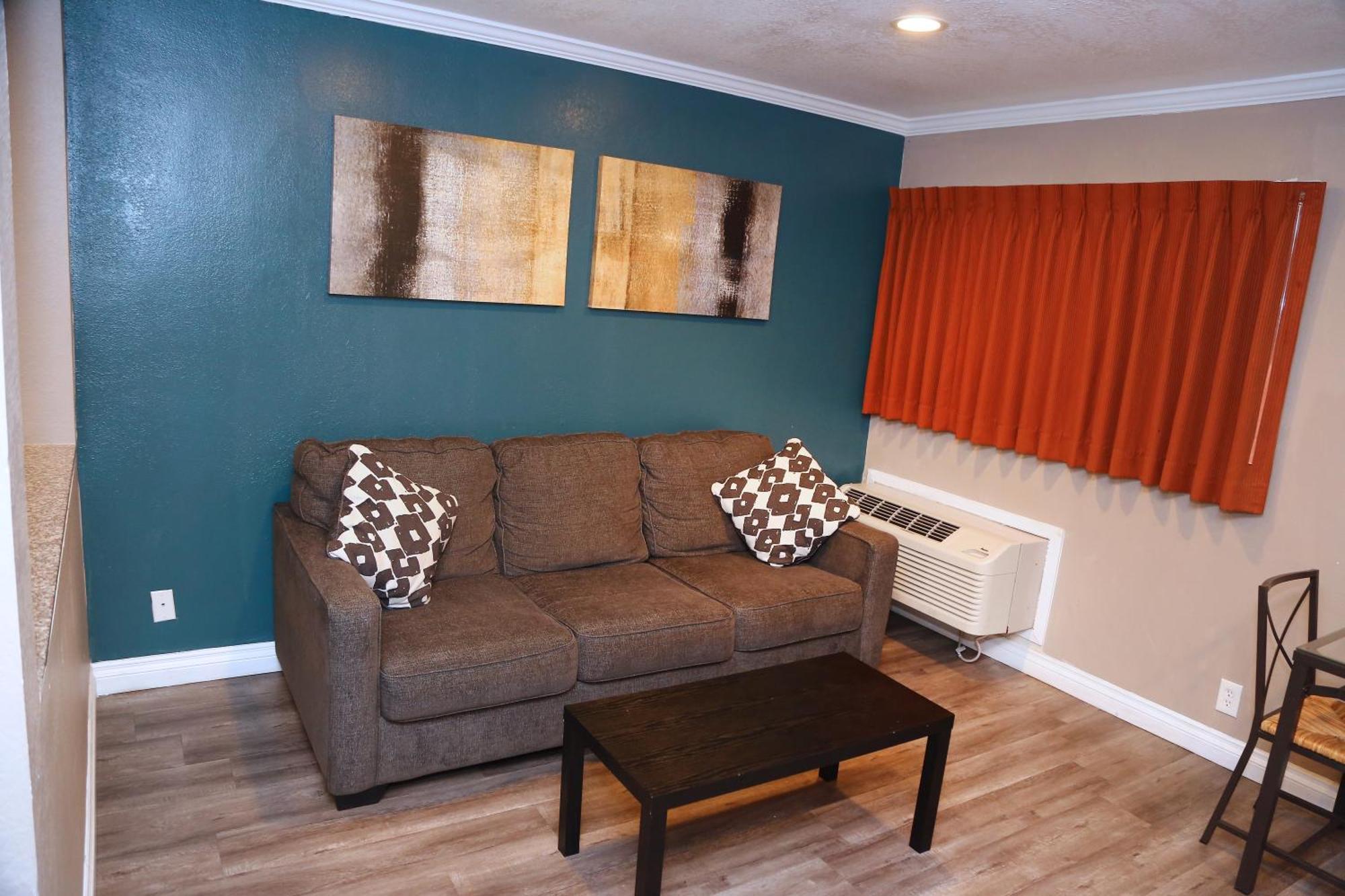 Anaheim Executive Inn & Suites Номер фото